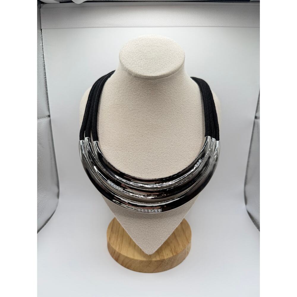 MODERN CHIC CHICO’S Silver Bar Triple Cord Statement Collar Necklace